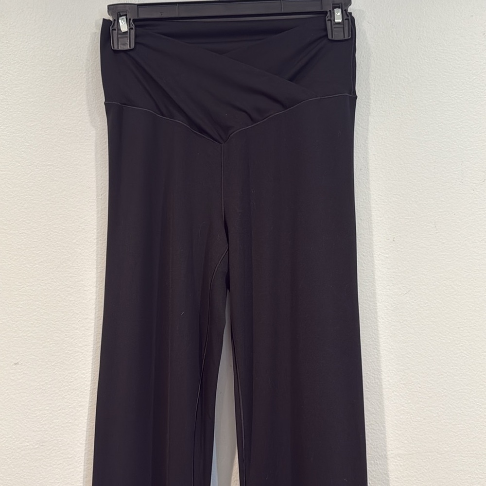Offline by Aerie Black Flare Pants High-Rise Boot Cut with Stretch - Size Large - Picture 3 of 7